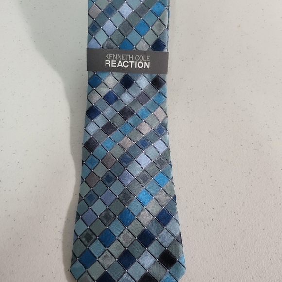 Kenneth Cole Reaction Blue Checkered Tie - Picture 3 of 6